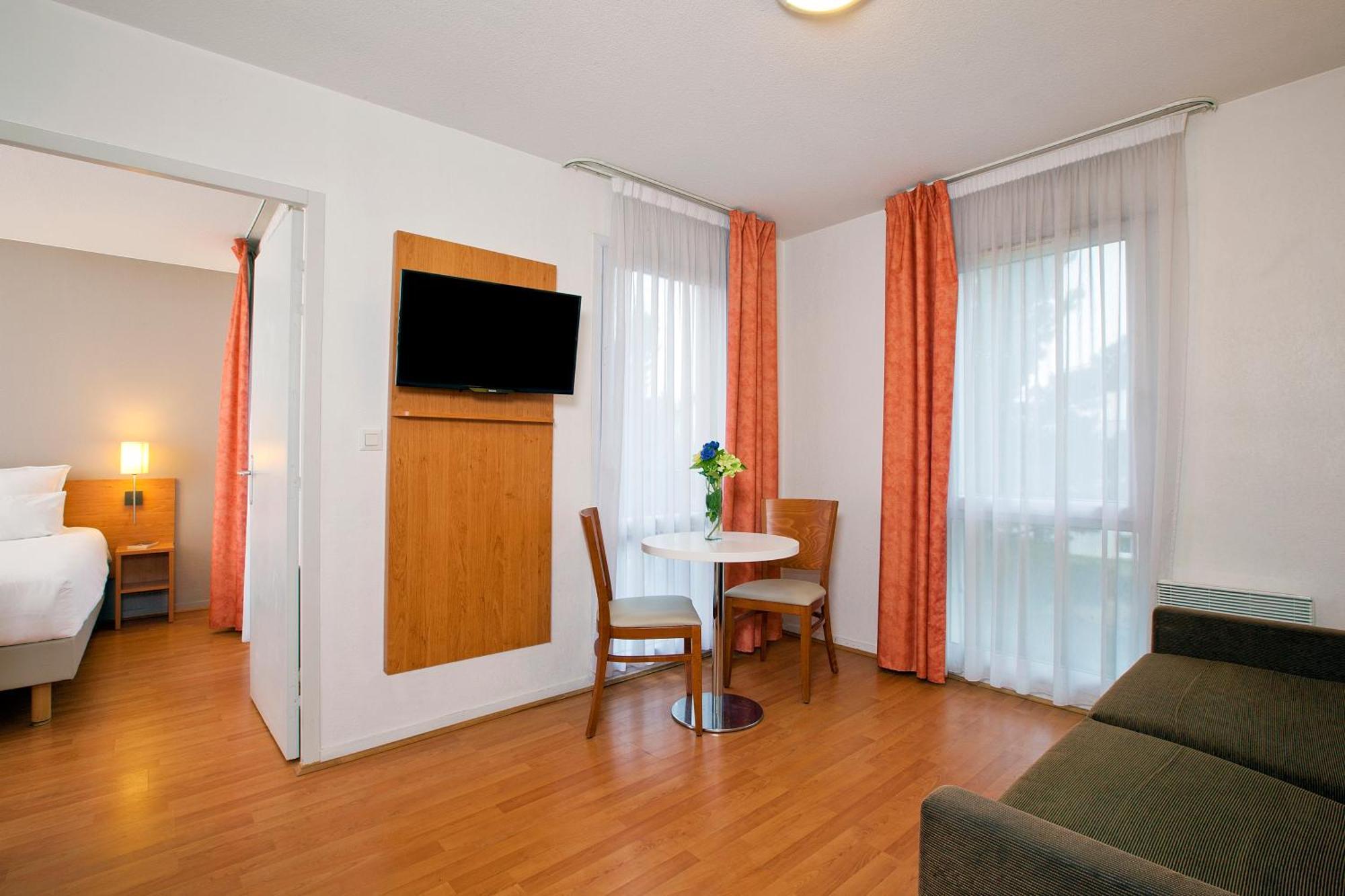 Sejours & Affaires Nantes La Beaujoire Aparthotel Szoba fotó